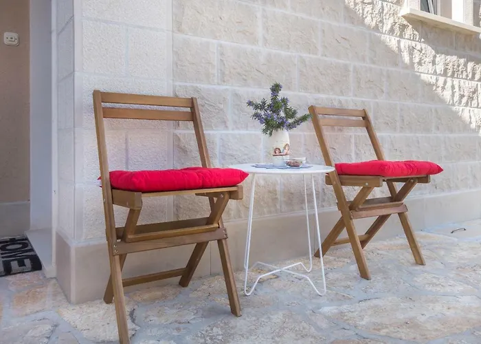 Jakov Apartamento *